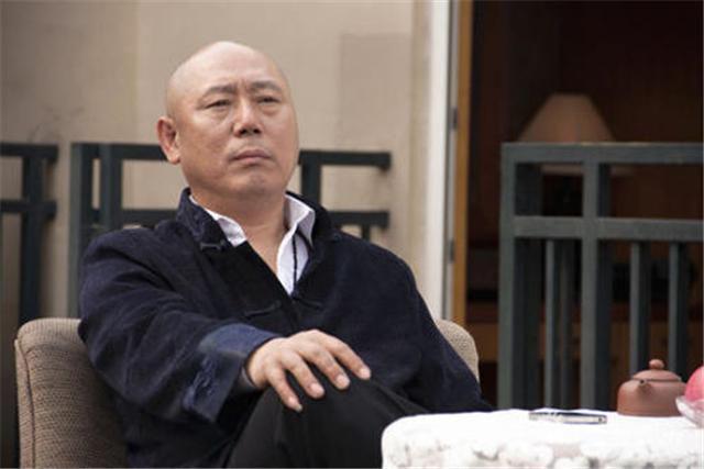 李成儒，從舞臺到熒屏的自信蛻變與成就感滿滿之路