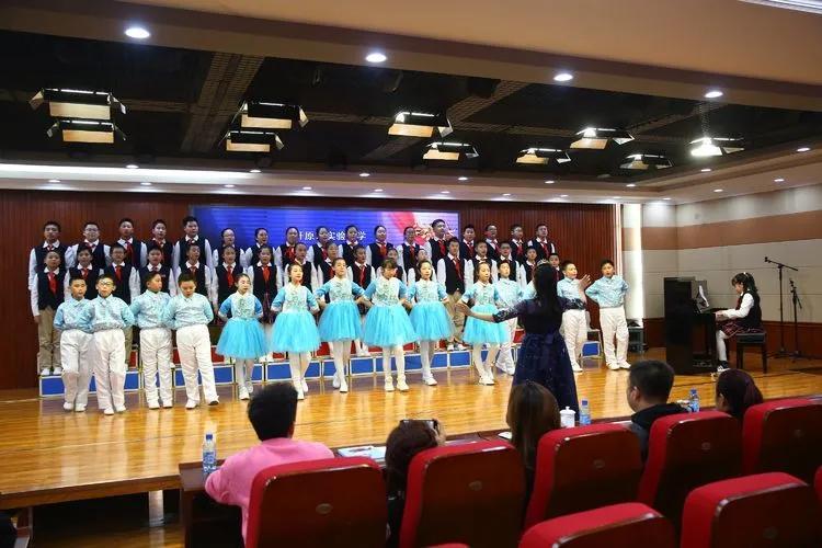 科技與藝術(shù)融合之作，智能合唱助手推薦適合合唱比賽的歌曲