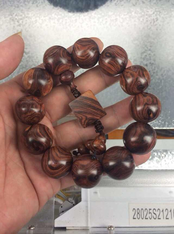 海南黃花梨當(dāng)前價(jià)格全面指南，最新行情解析與深度解讀