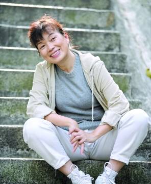 龍應(yīng)臺最新作品，現(xiàn)代社會的文化反思與人性探索之旅