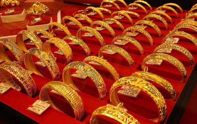 最新黃金回收價格老鳳祥，科技重塑黃金價值，引領(lǐng)未來生活體驗